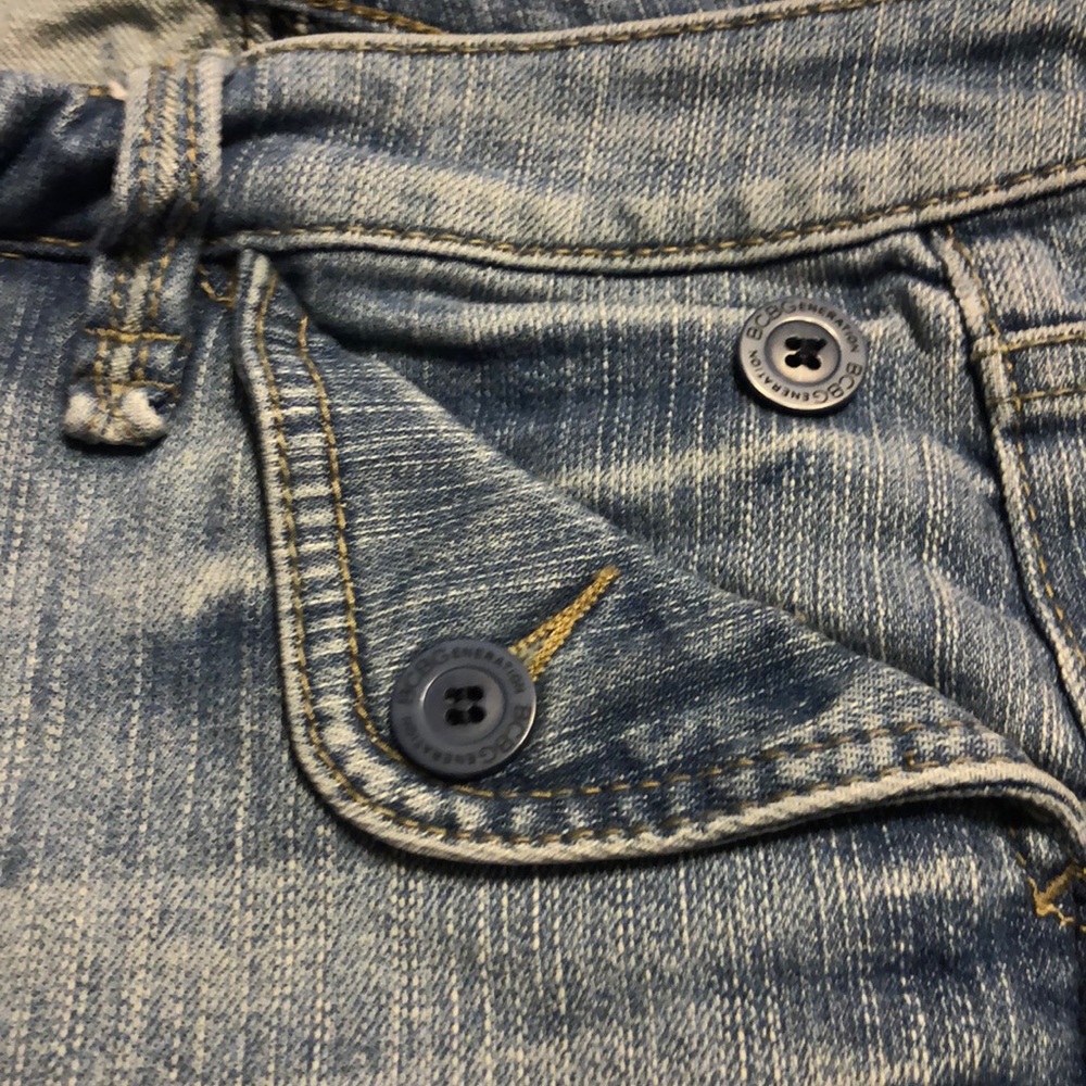 Jeans - Picture 2 of 7